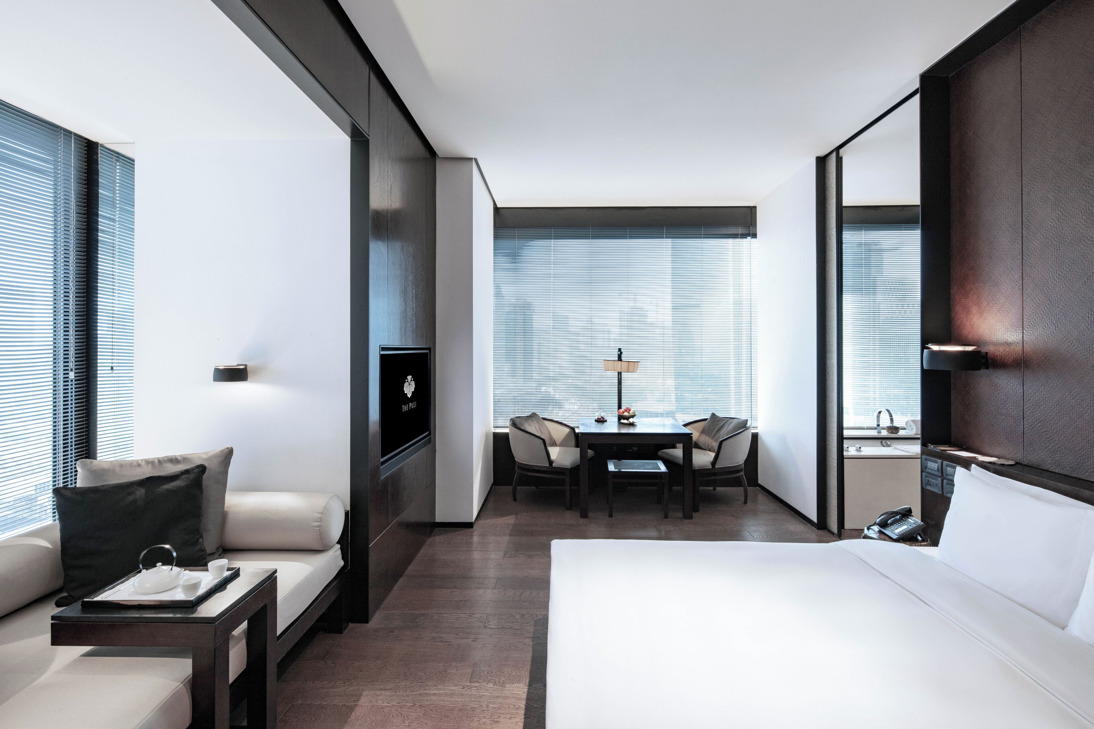 1 غرفة نوم وأغطية فراش متميزة وألحفة محشوة بالريش وأسرّة تيمبور بديك