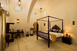 Regal Room | Living area | LED TV, fireplace, DVD player - Fort Khejarla, Jodhpur (Bilara)