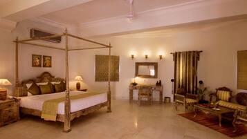 1 bedroom, premium bedding, down comforters, Select Comfort beds