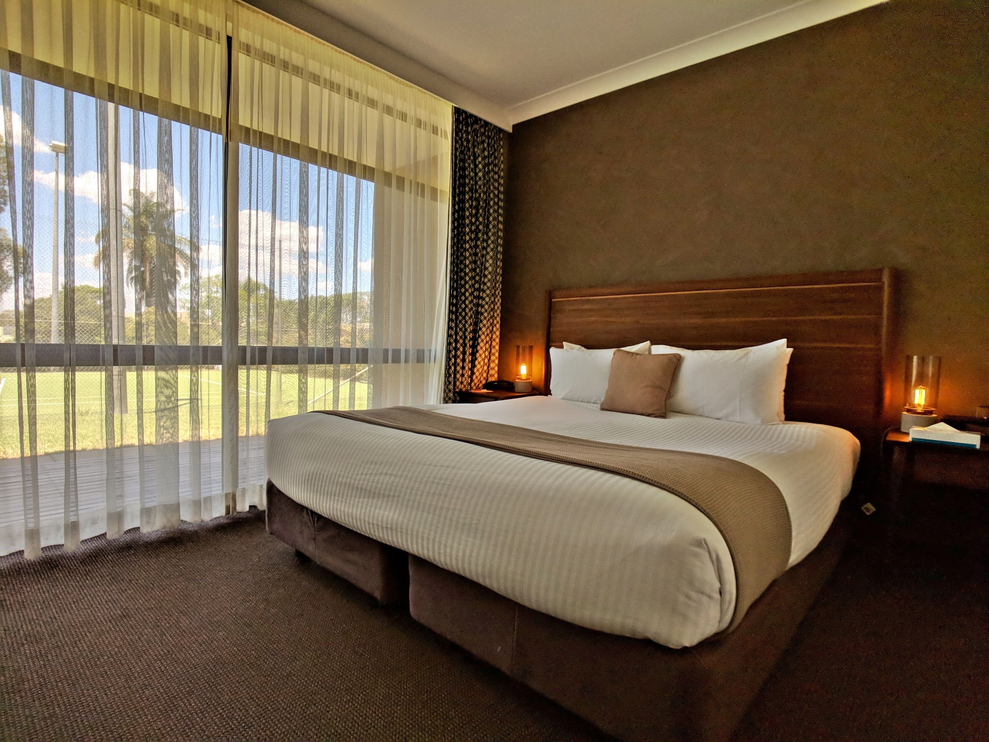 one bedroom apartment | iron/ironing board, free wifi, bed sheets, alarm clocks