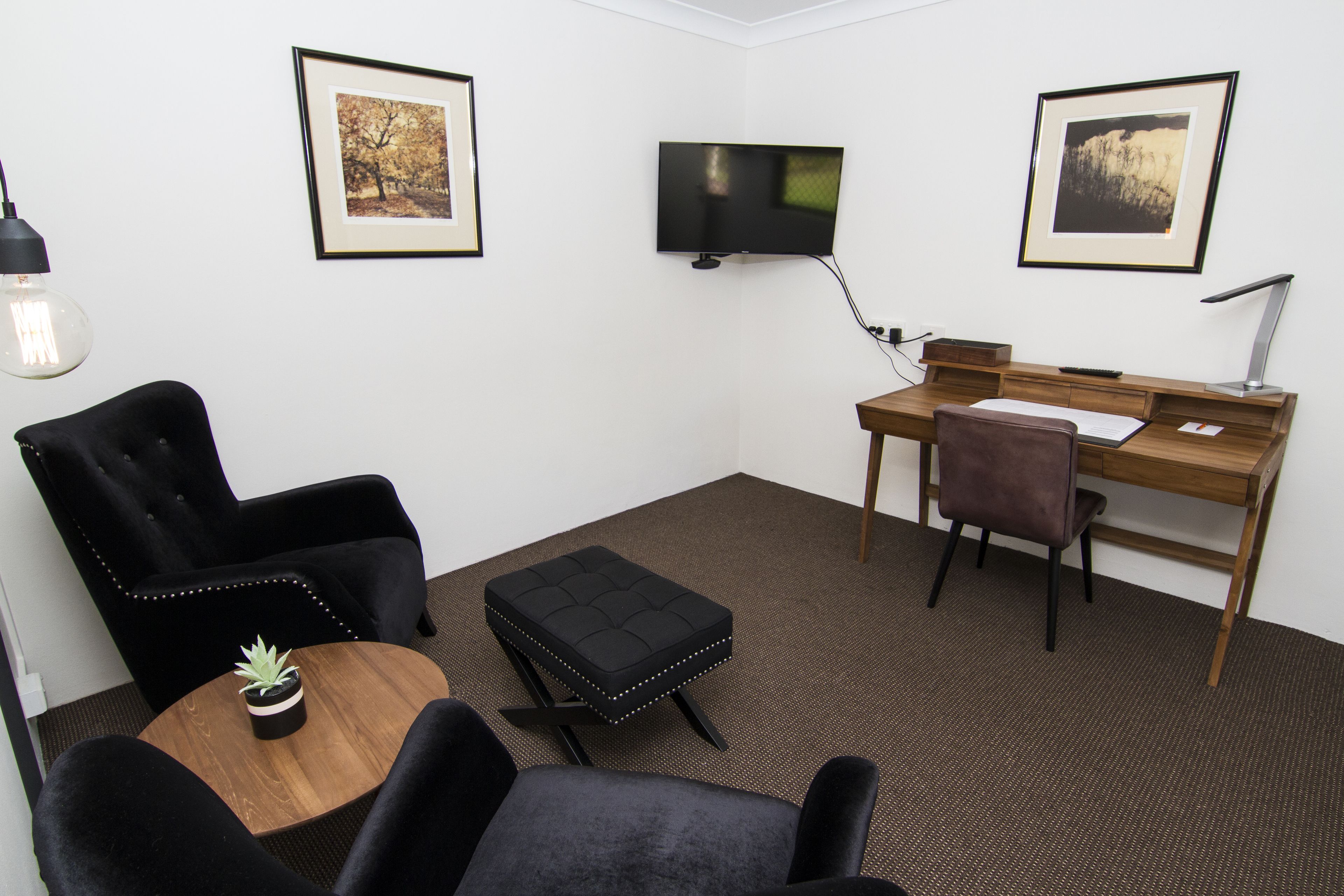 corporate deluxe room | iron/ironing board, free wifi, bed sheets, alarm clocks