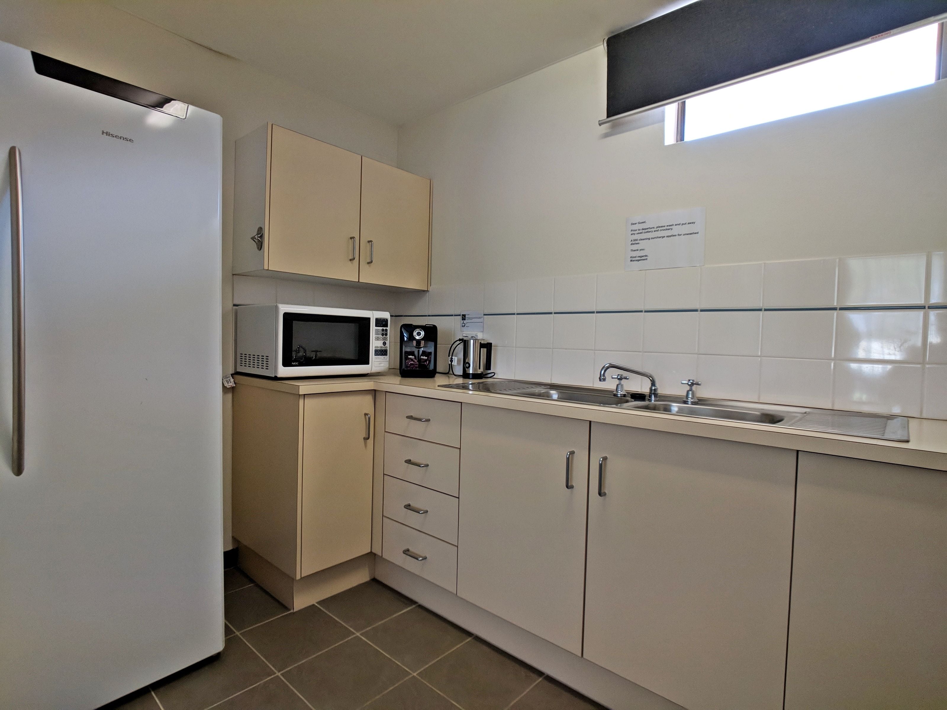 one bedroom apartment | private kitchen | fridge