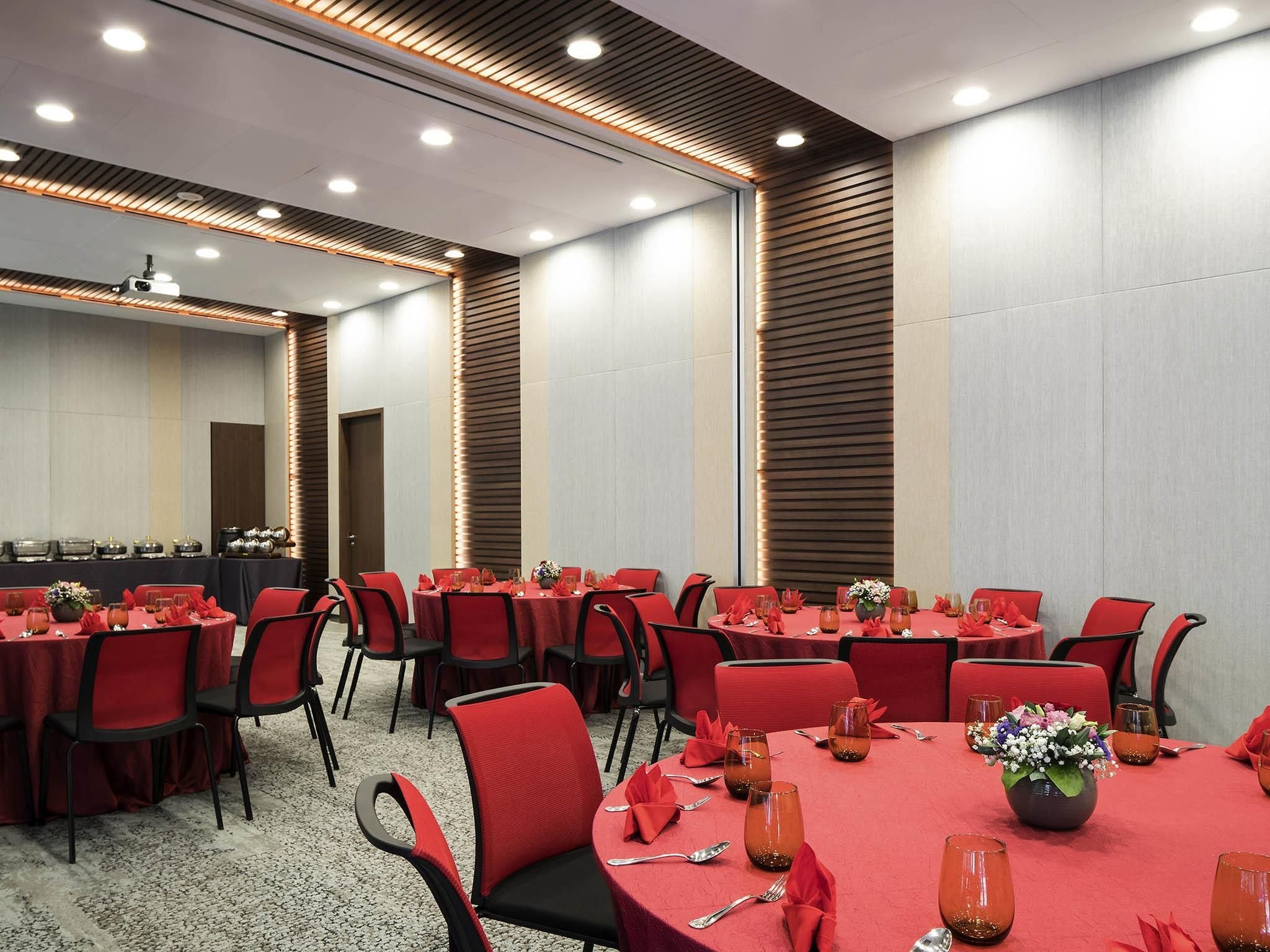 Meeting facility