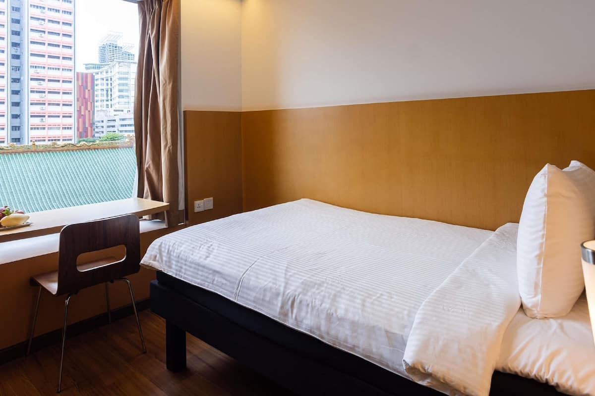 Habitación individual superior | Ropa de cama de alta calidad, caja fuerte, escritorio