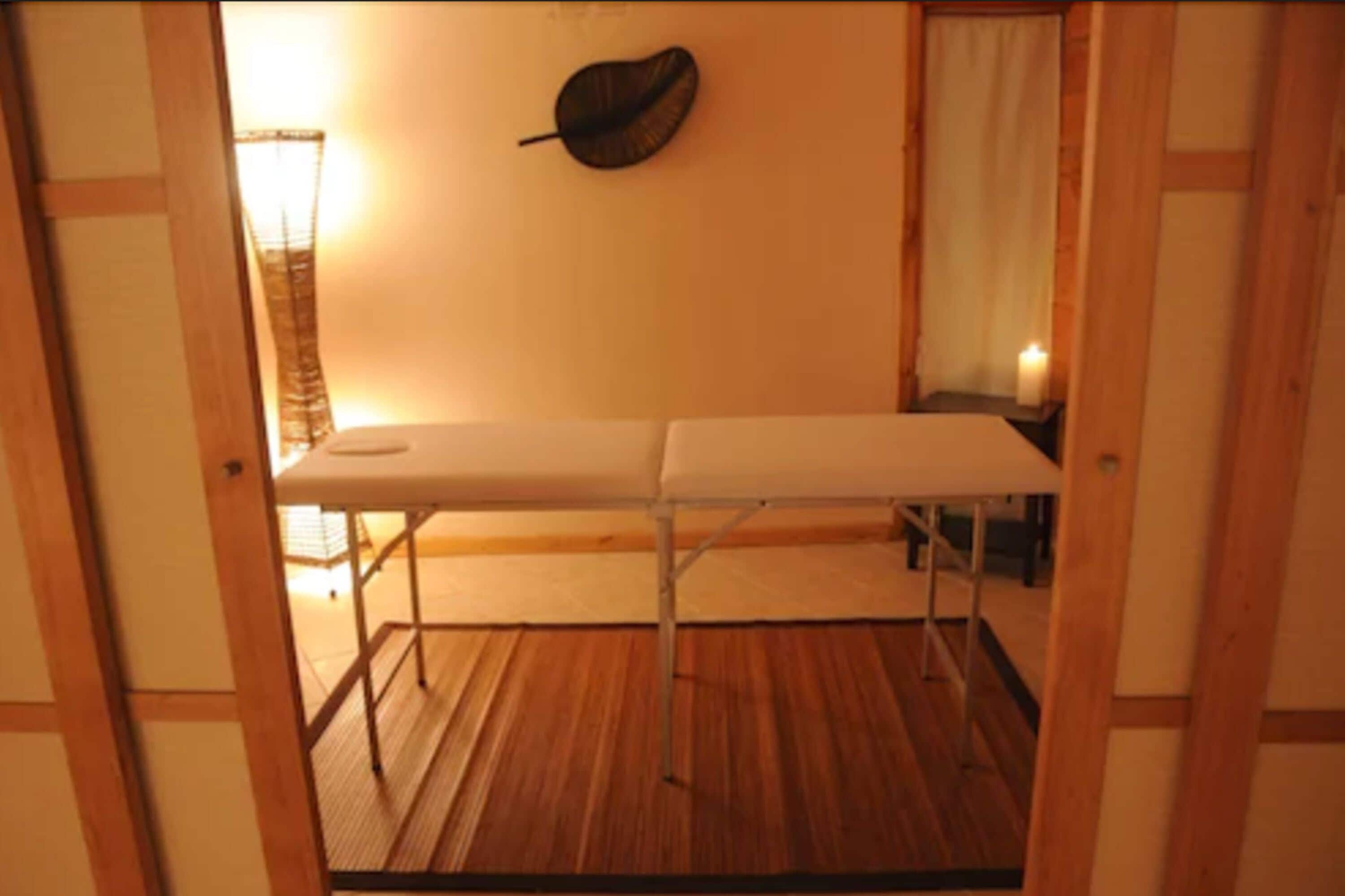 sauna, body treatments, aromatherapy, 2 treatment rooms, massages