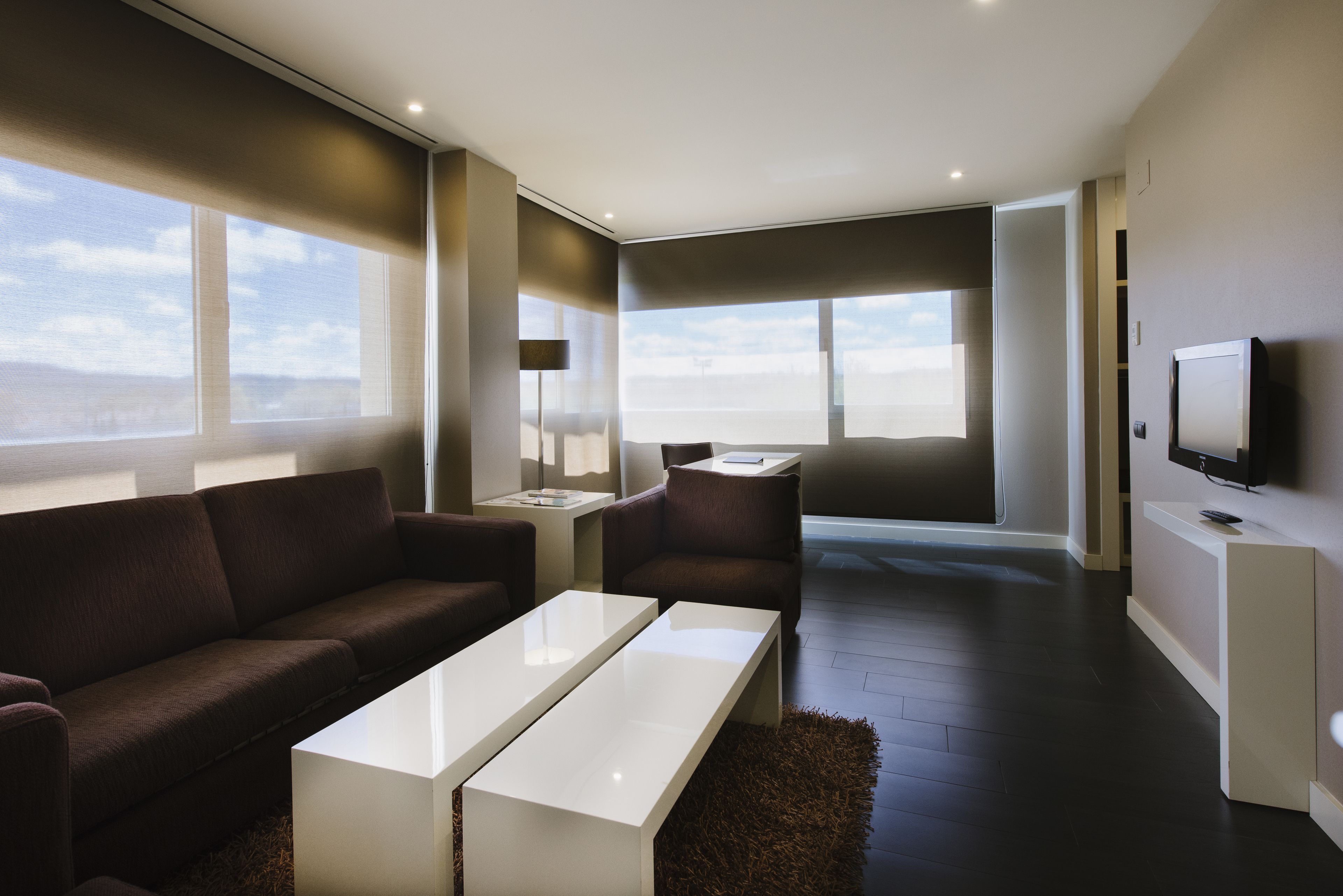 suite | down duvets, in-room safe, desk, blackout curtains