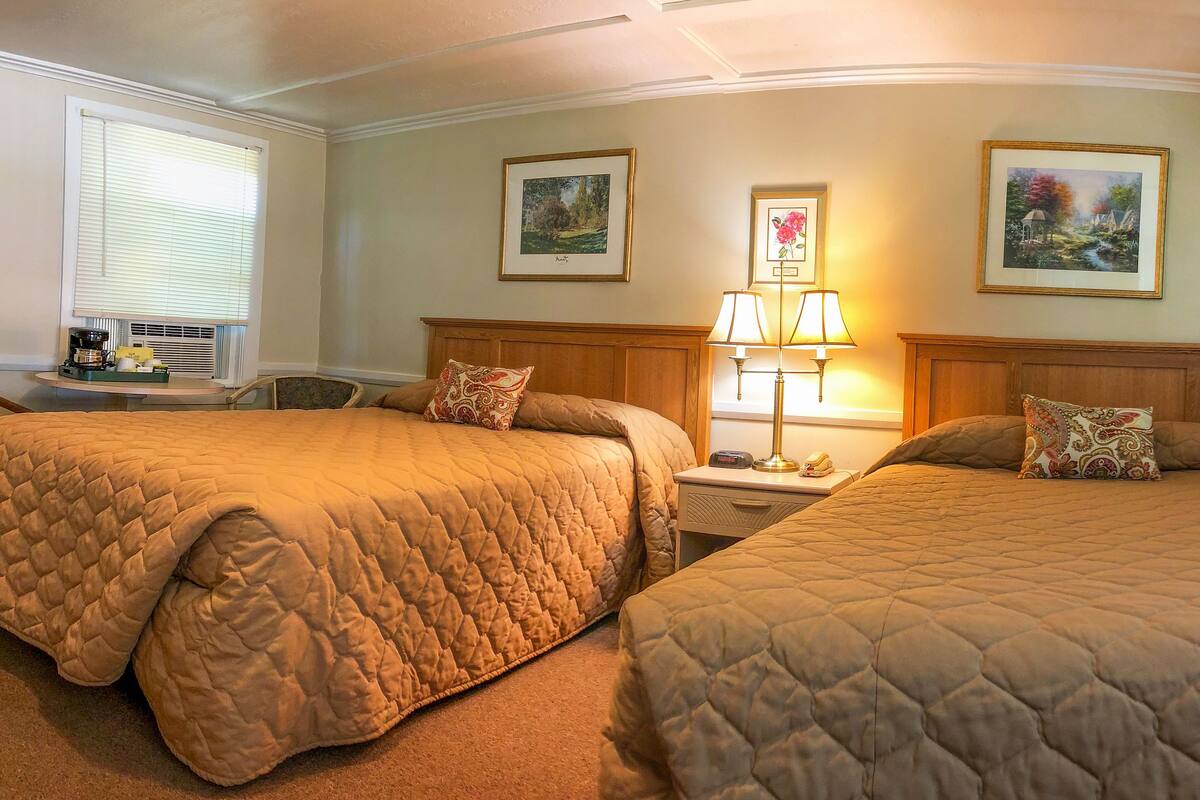 Standardzimmer, 2 Queen-Betten