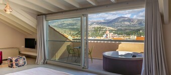 Ionian Plaza Hotel & Spa