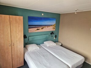 Habitación económica doble | Wifi gratis y ropa de cama