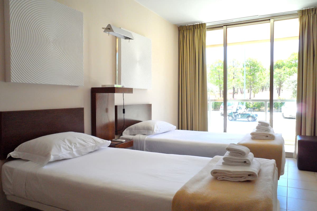 In-room safe, blackout drapes, iron/ironing board, WiFi (free)