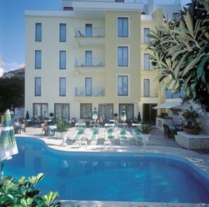 Seasonal outdoor pool - Hotel Albatros (Piano di Sorrento)