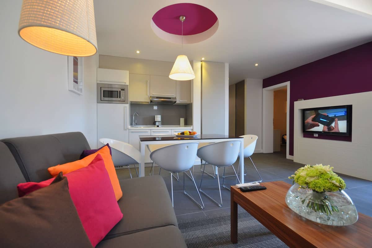 1 bedroom, in-room safe, desk, laptop workspace
