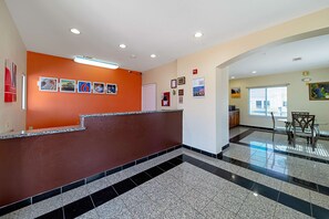 Lobby sitting area - Motel 6 Rhome, TX (Rhome)