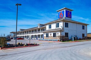 Exterior - Motel 6 Rhome, TX (Rhome)