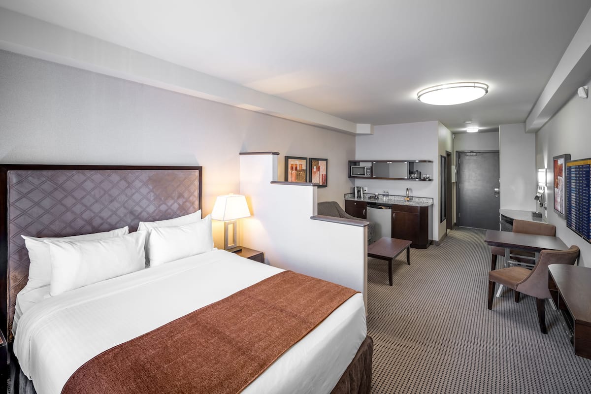 高档床上用品、客房内保险箱、特色装修、特色家居