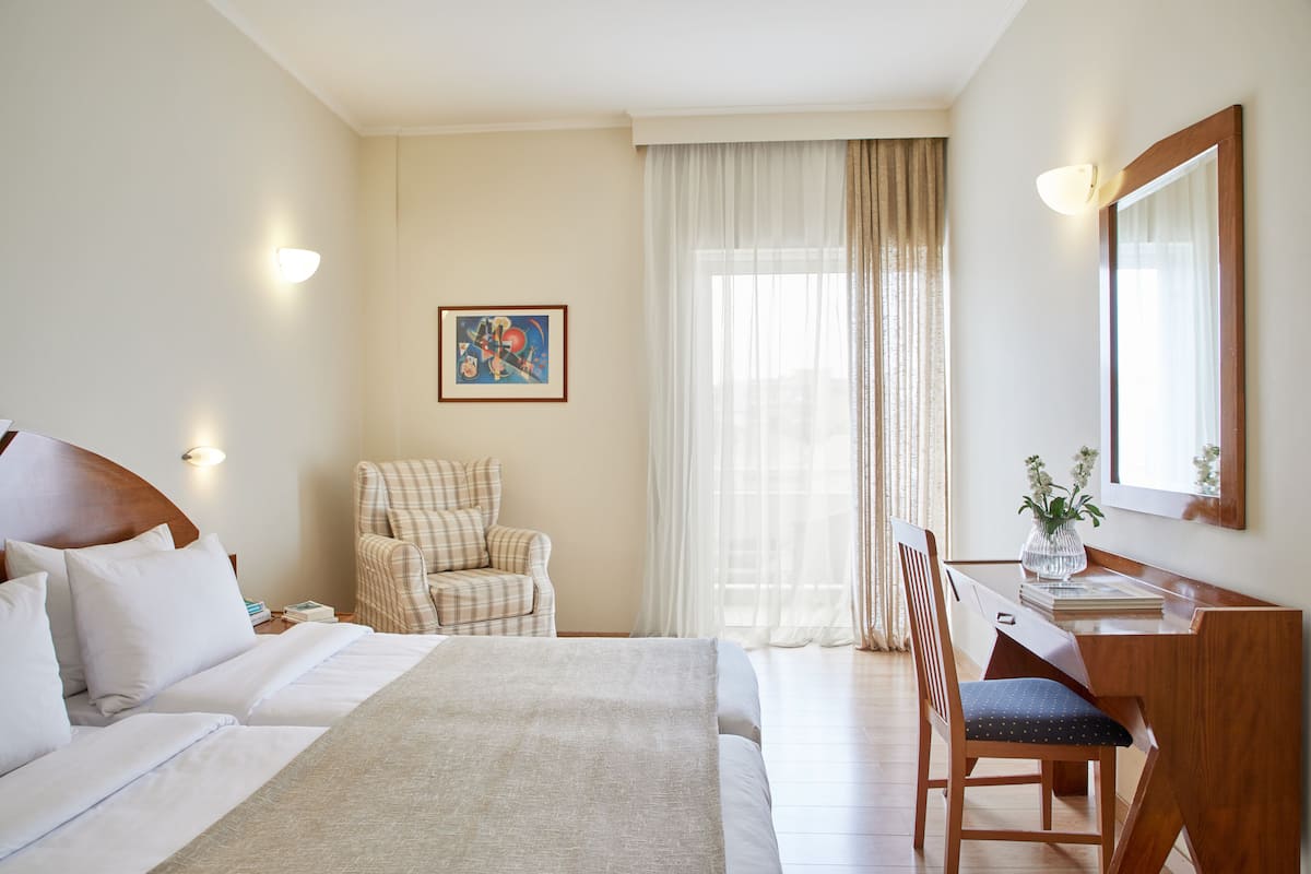 In-room safe, desk, soundproofing, iron/ironing board (on request)