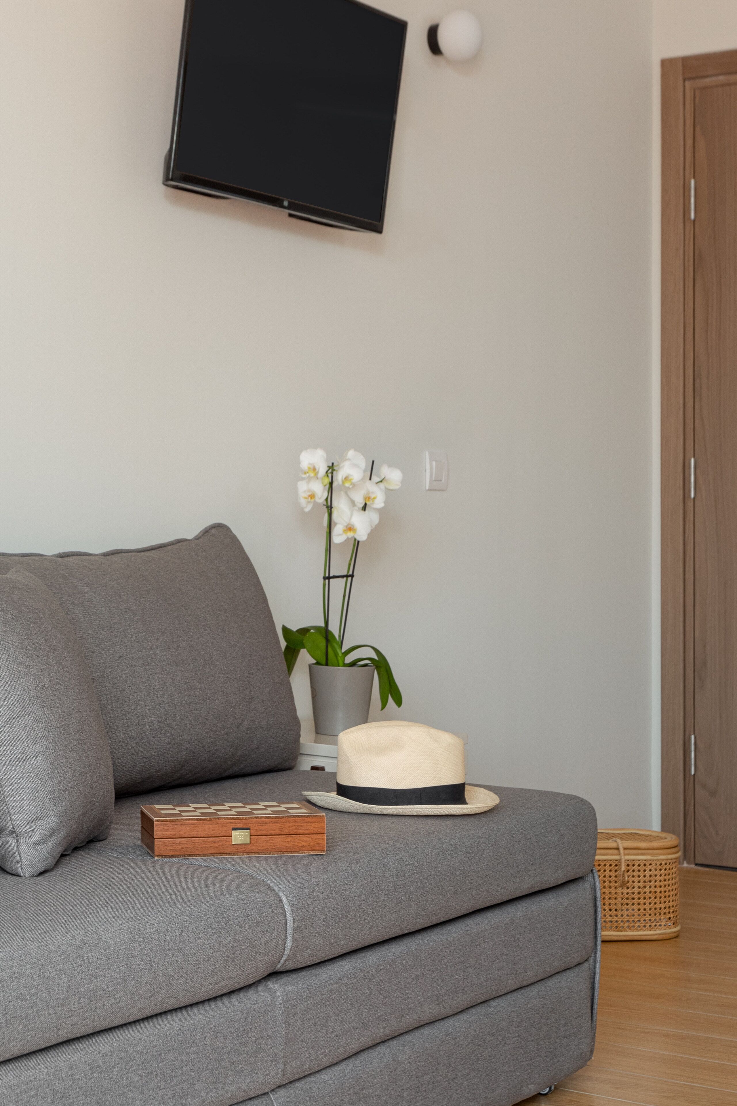 Suite Superior, 1 kamar tidur | Brankas, meja kerja, kedap suara, dan setrika/meja setrika