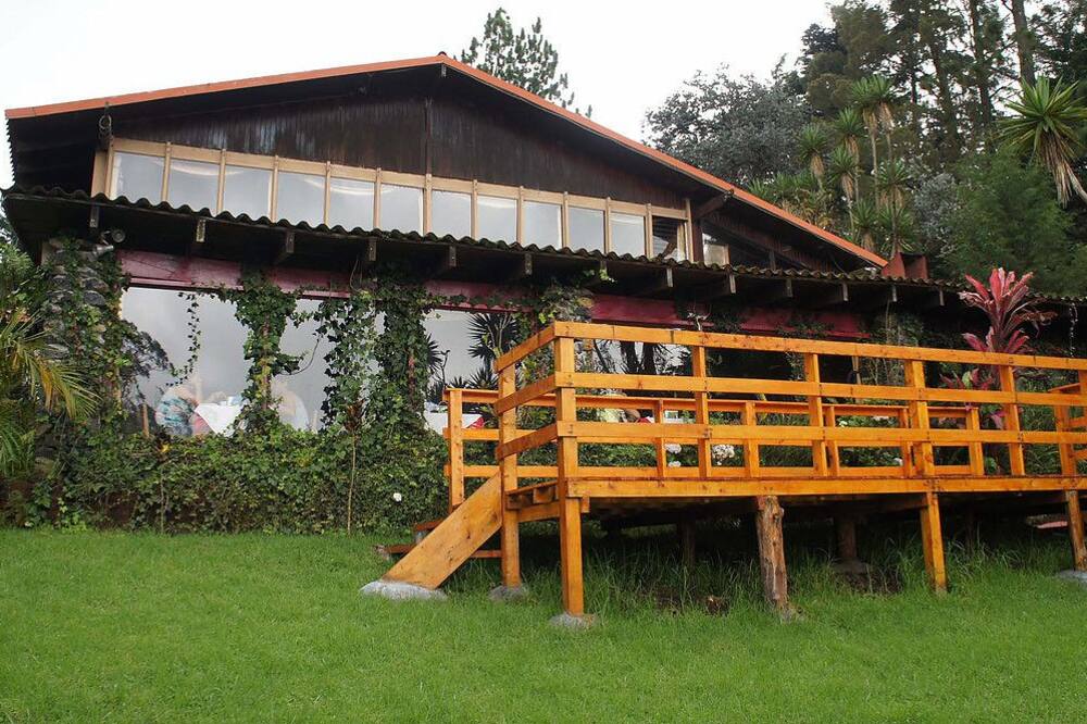 Hotel El Portico