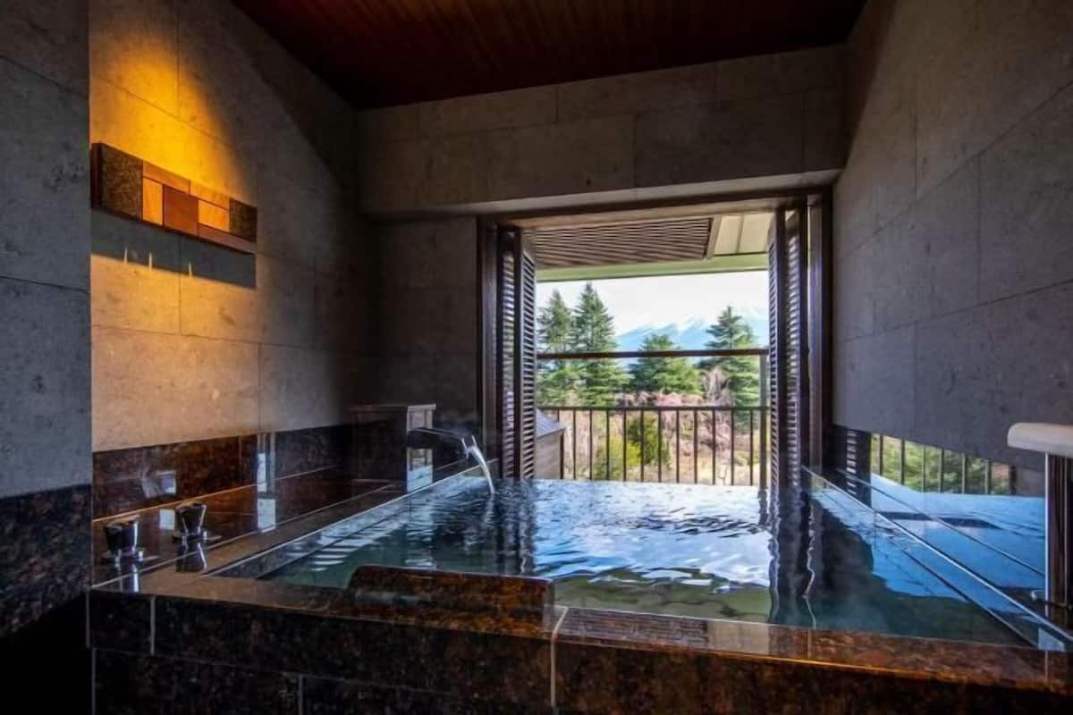 Spa | Sauna, hot springs, body treatments, facials