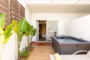Jetted bathtub - Atrium Ambiance Hotel (Rethymno)