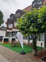 Esterni