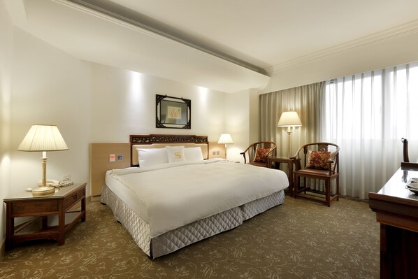 Deluxe-Zimmer (2 single beds combined ) | Hochwertige Bettwaren, Schreibtisch, Verdunkelungsvorhänge