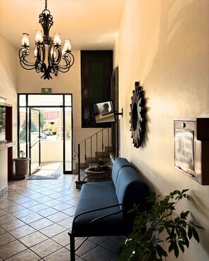 Reception - Hotel Arboledas Industrial (Guadalajara)