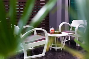 Superior Family Room | Terrace/patio