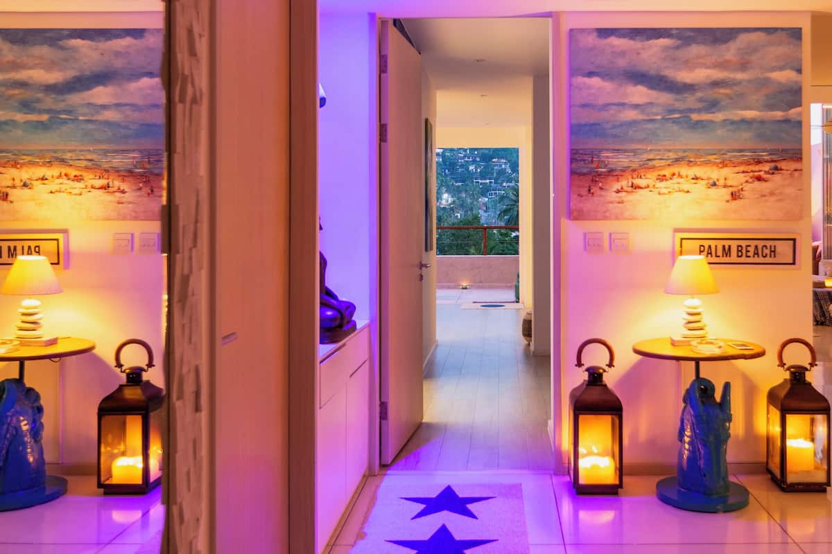Luxury Penthouse, 2 Bedrooms | Living area
