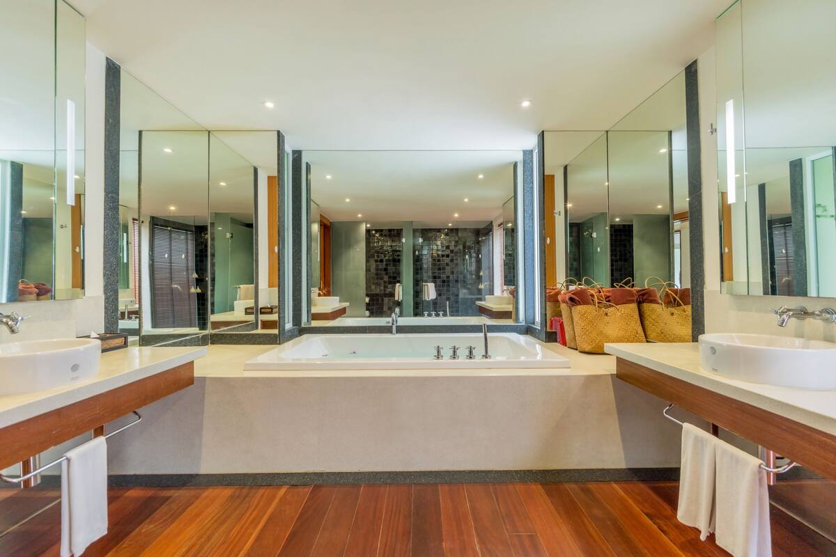 3 bedroom residence | bathroom | separate bathtub and shower, deep-soaking bathtub, rainfall showerhead