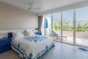 Luxe penthouse, 2 slaapkamers | Luxe beddengoed, pillowtop-bedden, een kluis op de kamer