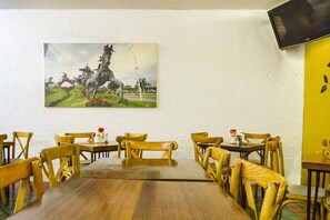 Frühstück, Mittagessen und Abendessen