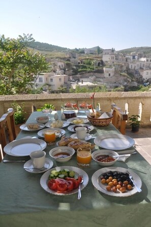 Colazione a buffet inclusa 