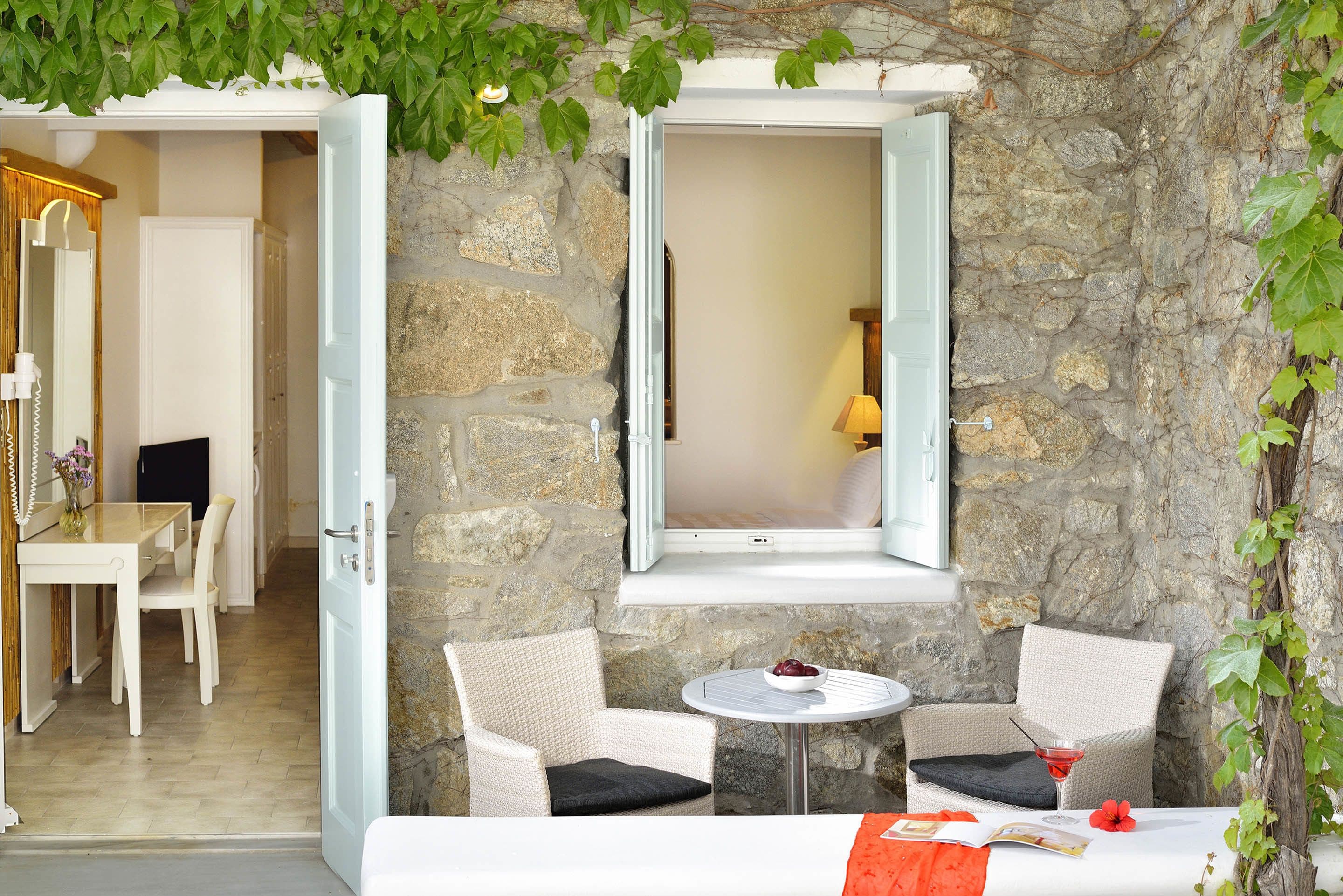 superior triple room | terrace/patio