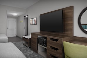 Premium bedding, in-room safe, desk, laptop workspace