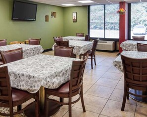 Desayuno continental incluido todos los días