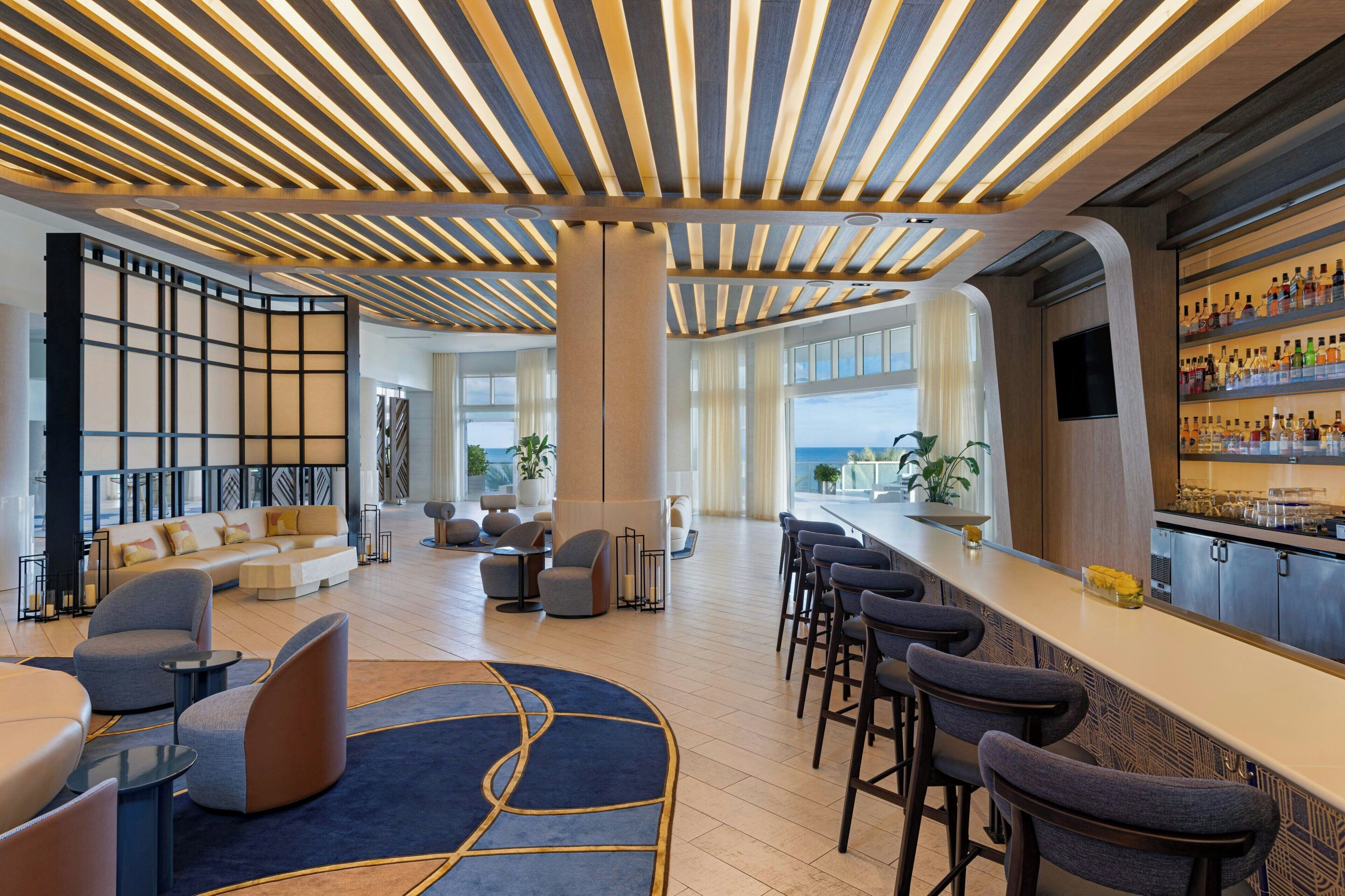 2 間餐廳；供應早餐、午餐、晚餐；亞洲菜