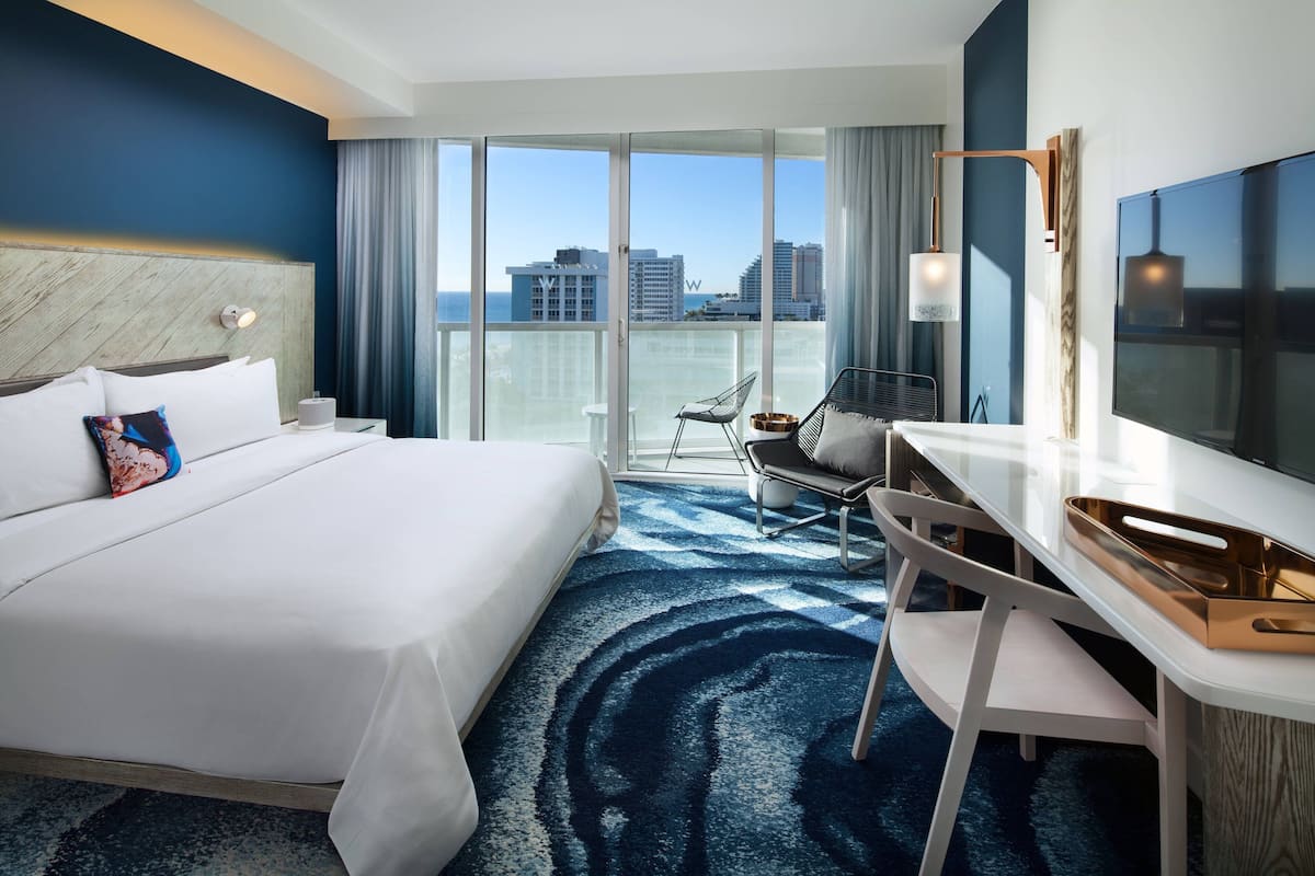 Deluxe Room, 1 King Bed, Non Smoking, Resort View | 1 bedroom, premium bedding, down comforters, minibar