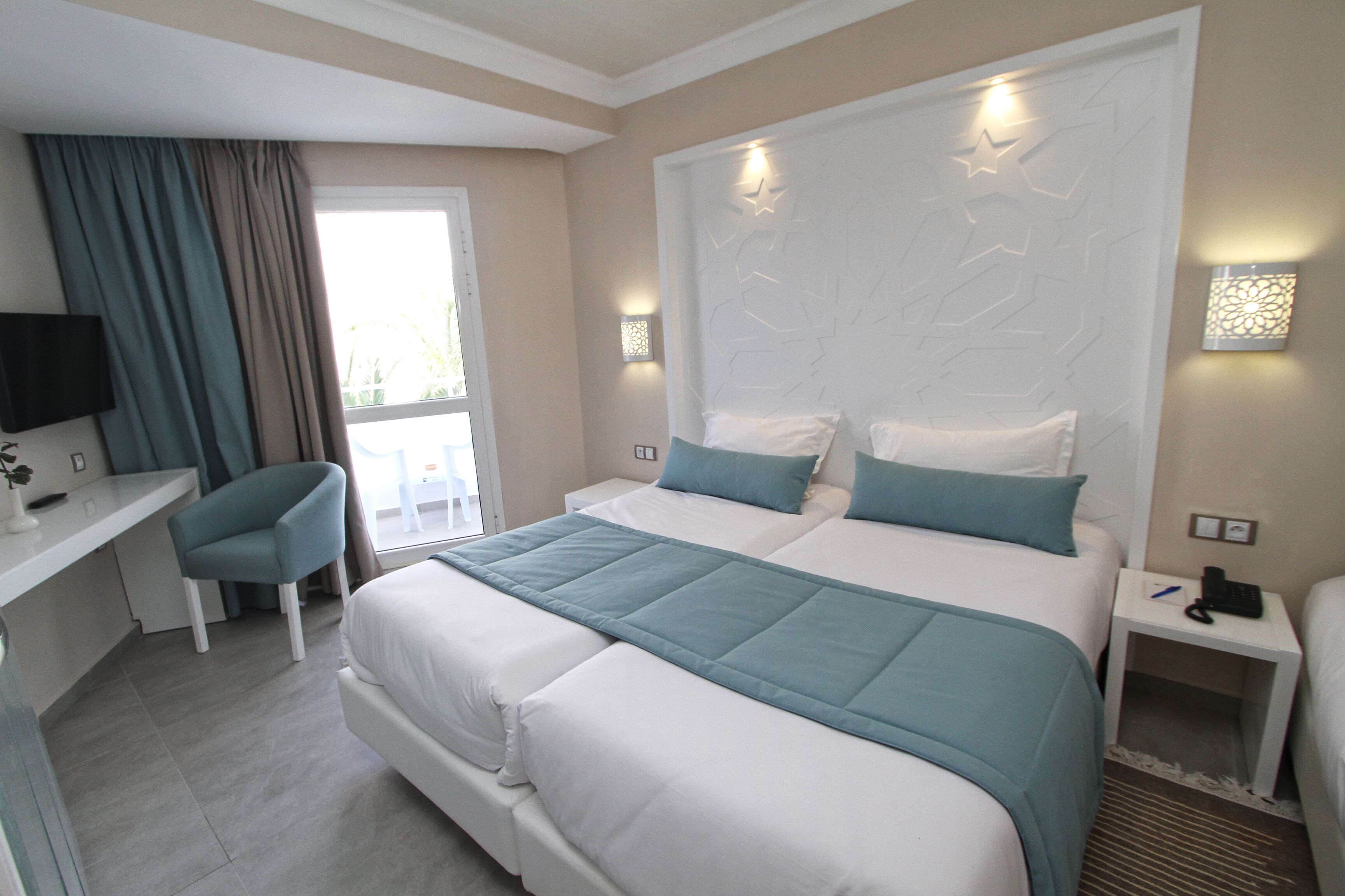 blackout curtains, free cots/infant beds, free rollaway beds, free wifi