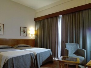 In-room safe, free WiFi - Hotel Do Centro (Funchal)