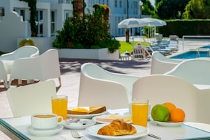 Desayuno continental todos los días (con cargo)