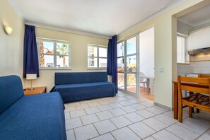 Apartment, 1 Bedroom | Living area | LCD TV - Apartamentos Turísticos Club Ouratlântico (Albufeira)