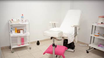 Sauna, Turkish bath/hammam, body treatments, thalassotherapy, facials