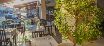 Windmills Hotel Apartments