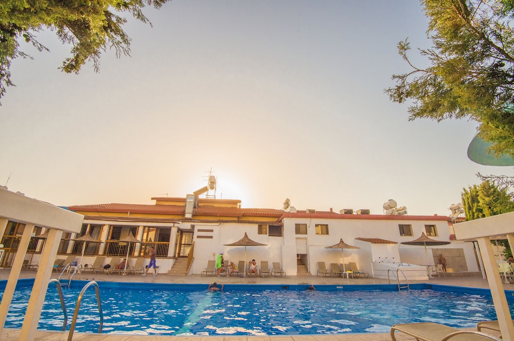 Windmills Hotel Apartments