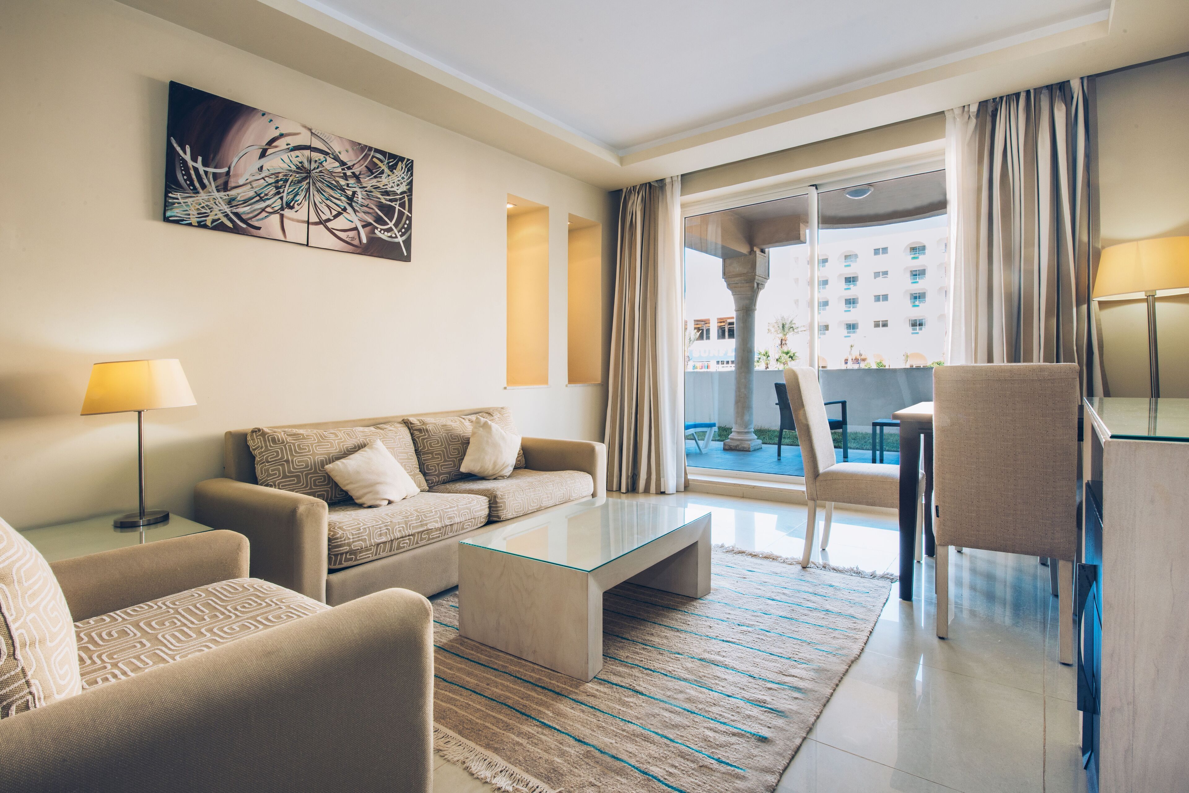 superior suite | minibar, individually decorated, individually furnished, desk