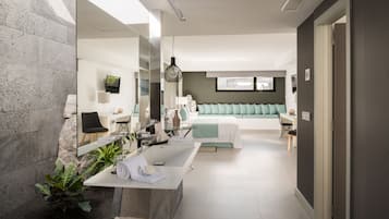 Premium-Loft, 1 King-Bett | 1 Schlafzimmer, hochwertige Bettwaren, Daunenbettdecken