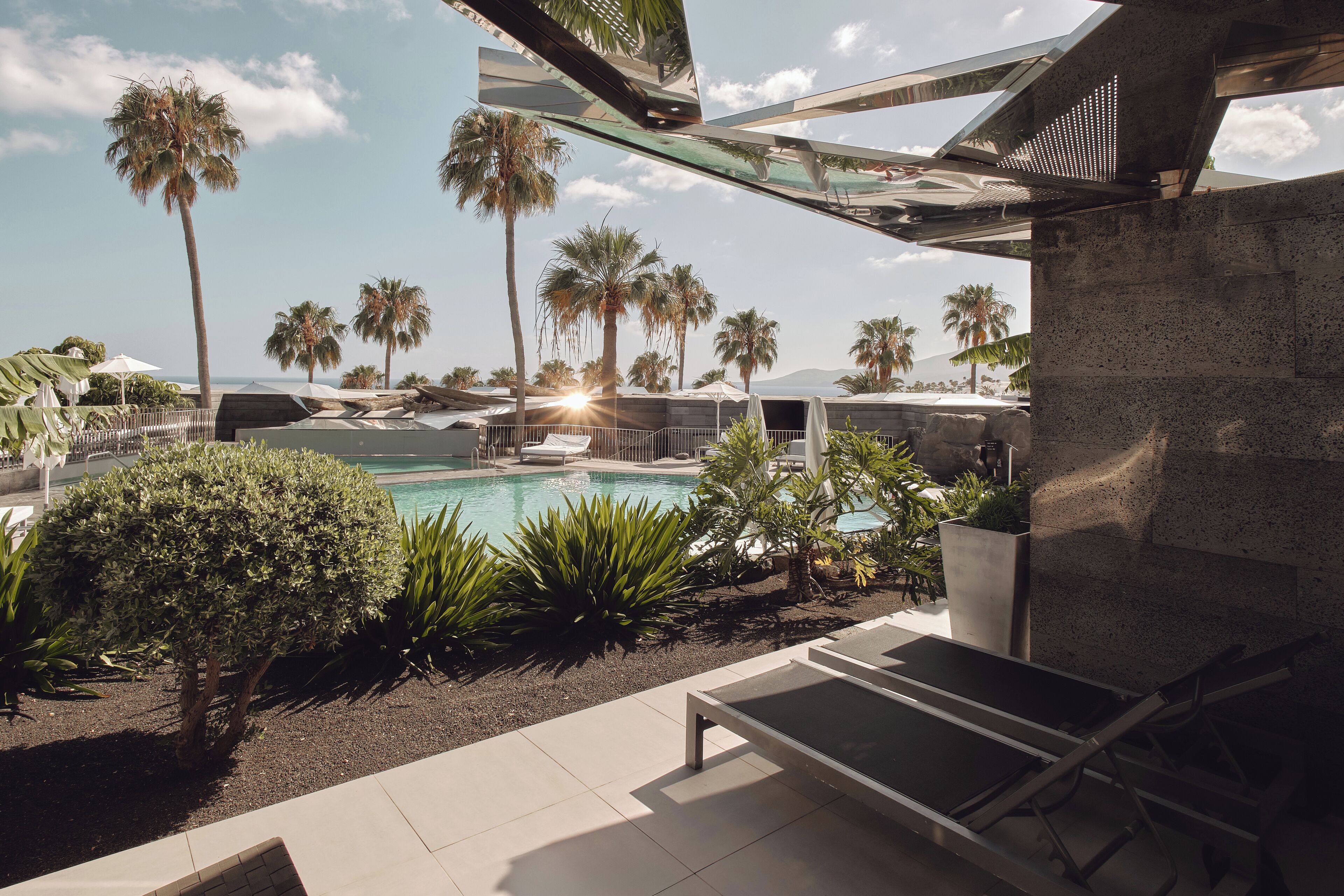 Junior suite, uitzicht op zwembad (2 adults) | Terras