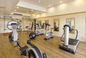 Stay fit on the go with our fully equipped gym featuring ellipticals, rowing machines, and stationary bikes.