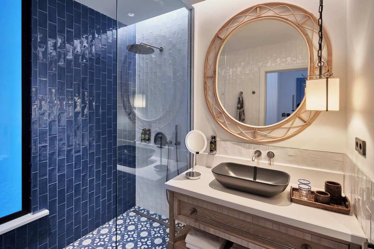 free toiletries, hair dryer, towels